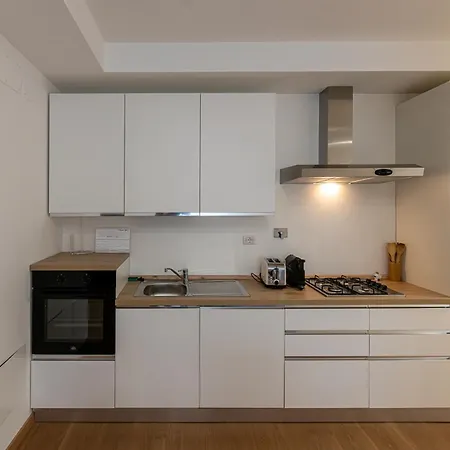 Apartment Piazza Lodi - Rome