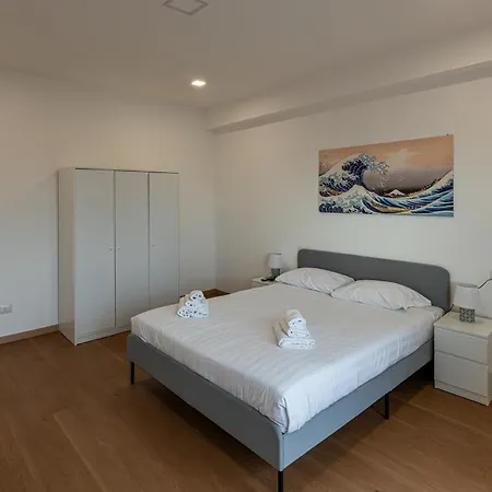 Piazza Lodi - * Roma