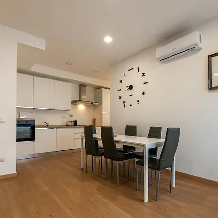 Piazza Lodi - Apartamento *