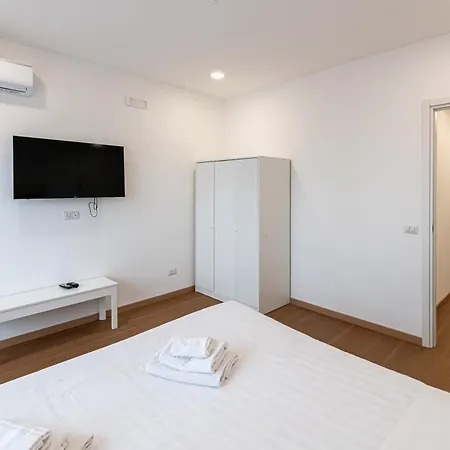 Apartment Piazza Lodi - Rome