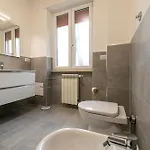 Piazza Lodi - *